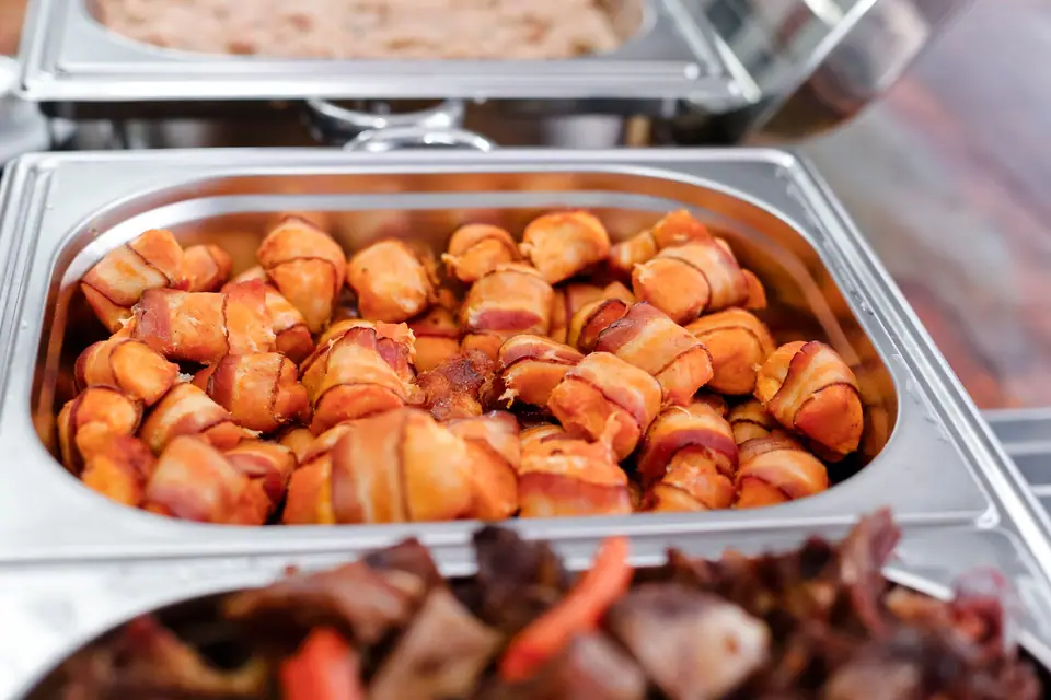 Gastronom küvetlerde servis hattı